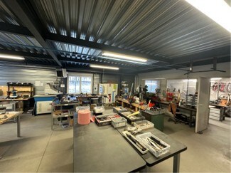 Industriel/Logistique dans Roche-la-Molière à louer - Photo intérieure – Image 2 sur 4