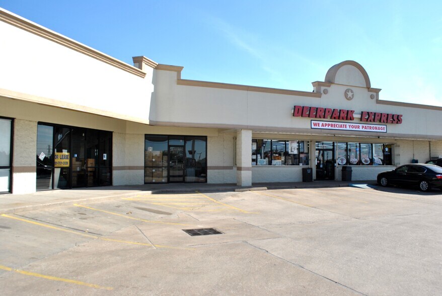 1901 S Battleground Rd, Deer Park, TX à louer - Photo de l’immeuble – Image 3 sur 6