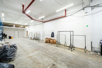 18 Plumbers Row, Londres à louer Photo intérieure– Image 1 sur 8