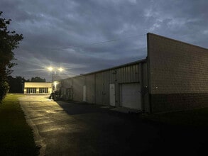 331 Northeast Blvd, Clinton, NC à louer Photo de l’immeuble– Image 2 sur 3