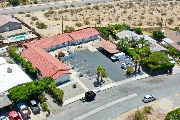 13700 Quinta Way, Desert Hot Springs, CA à vendre - Photo de l’immeuble – Image 1 sur 6