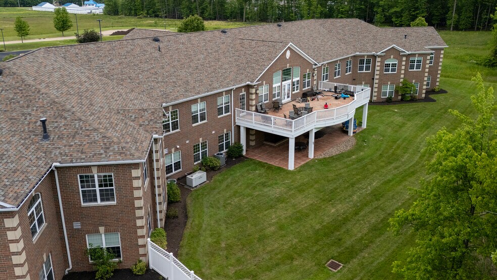 387 Golfview Ln, Highland Heights, OH à vendre - Photo de l’immeuble – Image 3 sur 24