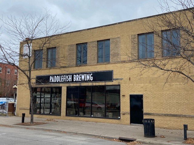 108 S Minnesota Ave, Saint Peter, MN à louer - Photo de l’immeuble – Image 2 sur 5