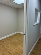 12955 Biscayne Blvd, North Miami, FL à louer Photo intérieure– Image 2 sur 5