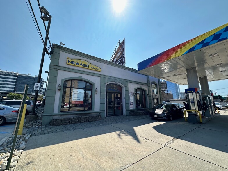 2142 Lemoine Ave, Fort Lee, NJ à louer - Photo de l’immeuble – Image 1 sur 1