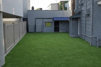 136-140 Cedarhurst Ave, Cedarhurst, NY à louer Photo intérieure– Image 2 sur 3