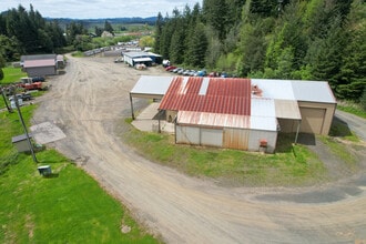 94755 Quiet Valley Ln, Myrtle Point, OR à louer Photo intérieure– Image 2 sur 13