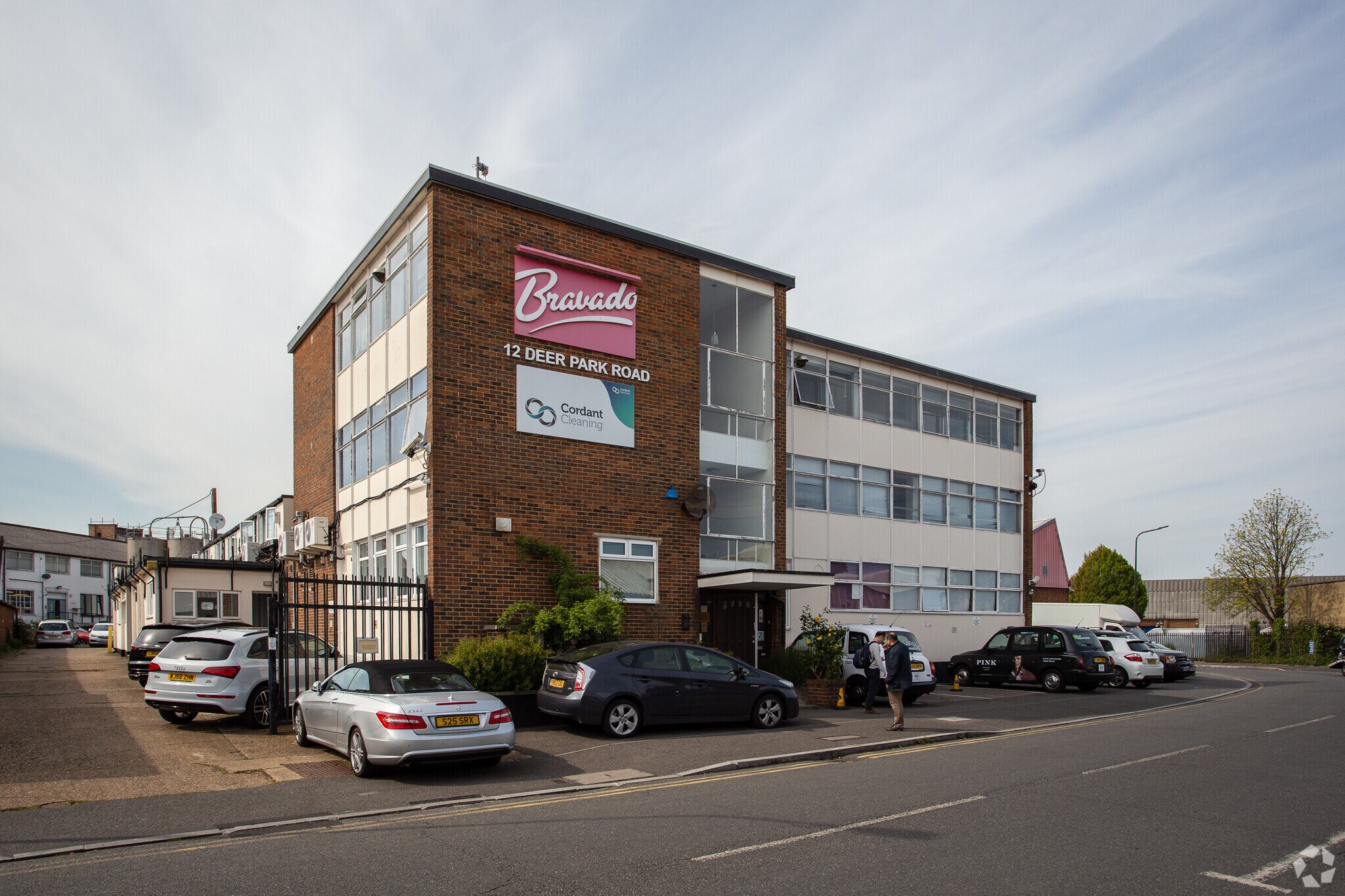 12 Deer Park Rd, Londres à louer Photo principale– Image 1 sur 35