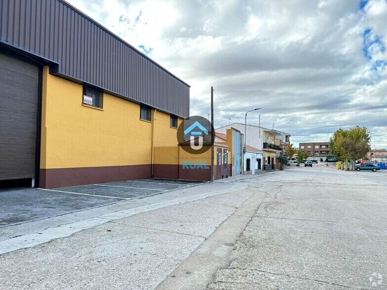 Industriel/Logistique dans Santa Olalla, Toledo à vendre - Photo de l’immeuble – Image 2 sur 11