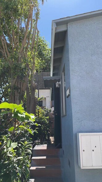 521 Pomelo Ave, Monterey Park, CA à vendre - Photo de l’immeuble – Image 2 sur 12