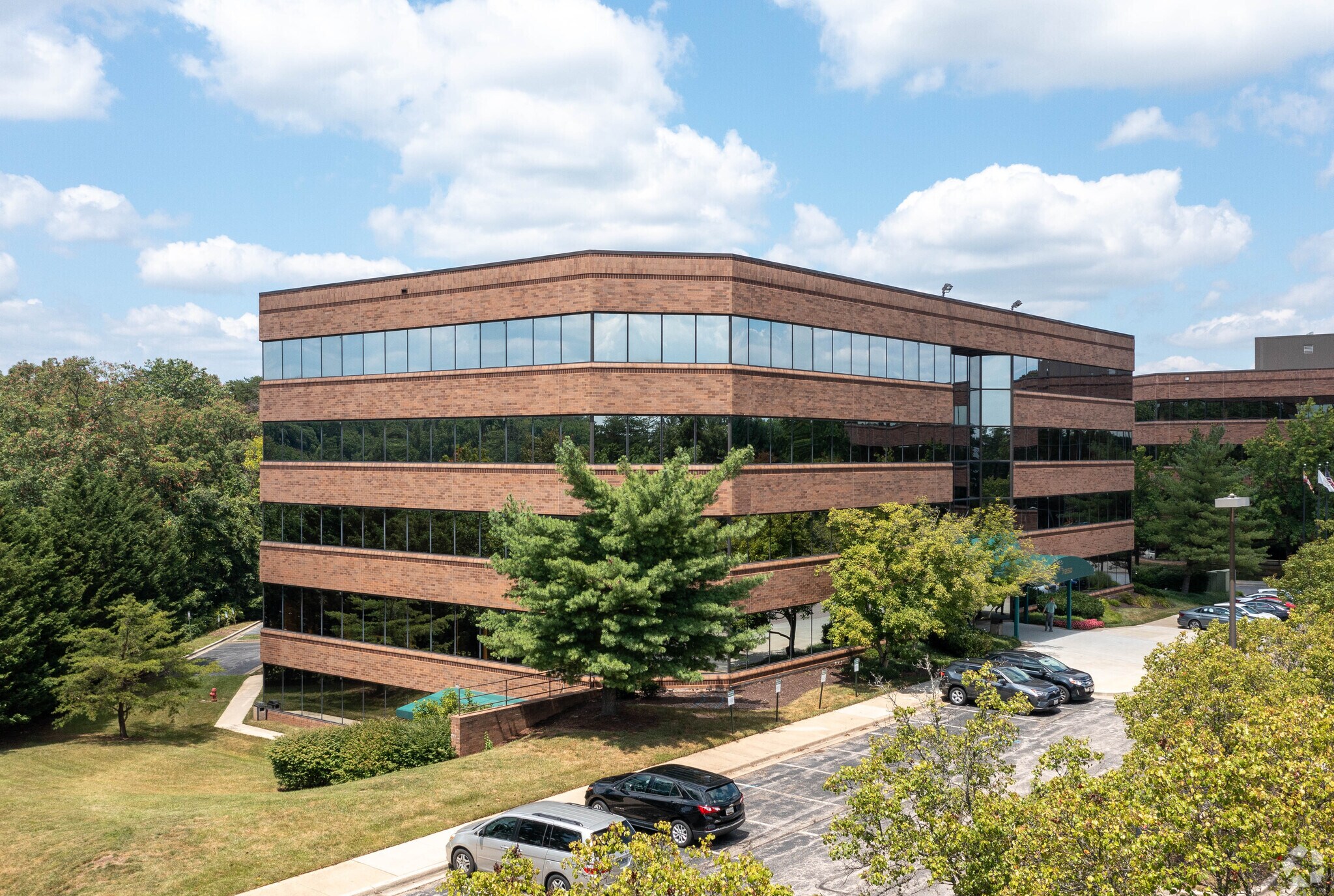 7250 Parkway Dr, Hanover, MD à louer Photo principale– Image 1 sur 5