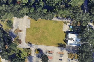 8595 Beach Blvd, Jacksonville, FL à louer Photo intérieure– Image 1 sur 1