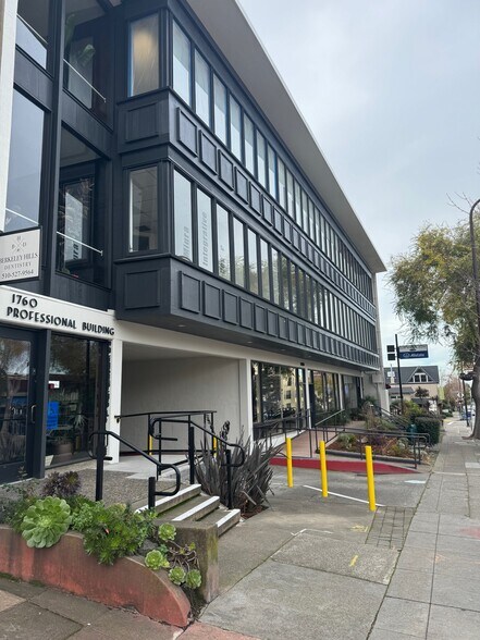 1760 Solano Ave, Berkeley, CA à louer - Photo de l’immeuble – Image 3 sur 18