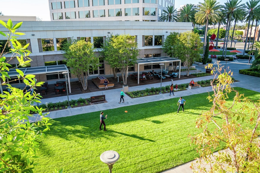 100 Spectrum Center Dr, Irvine, CA à louer - Autre – Image 3 sur 22
