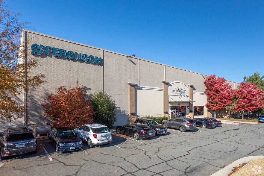 5650 General Washington Dr, Alexandria, VA à louer - Photo de l’immeuble – Image 2 sur 2