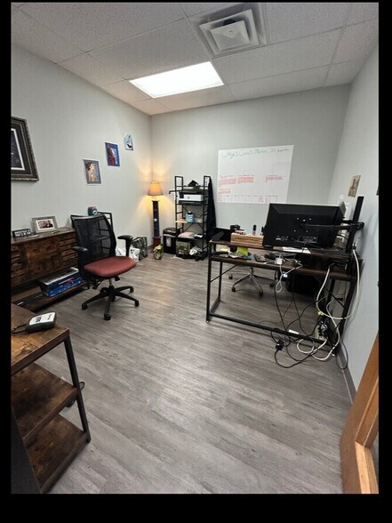 750 Cross Pointe Rd, Gahanna, OH à louer - Photo intérieure – Image 3 sur 5