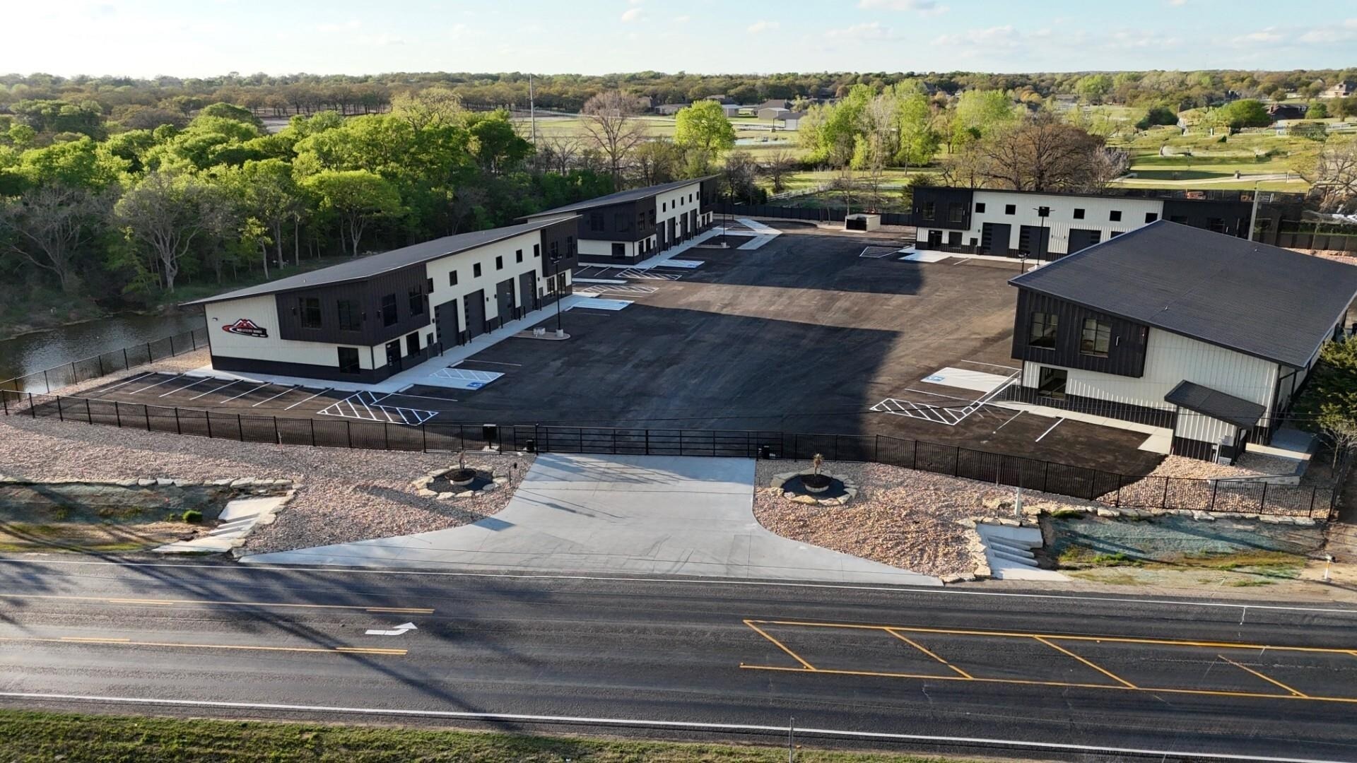 2720 Ranger Hwy, Weatherford, TX à louer Photo principale– Image 1 sur 32