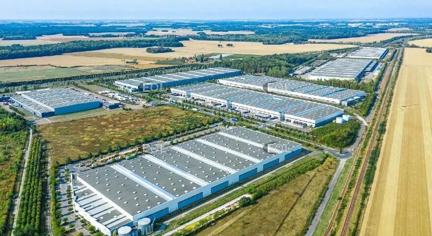 Industriel/Logistique dans Châtres à louer Photo de l’immeuble– Image 1 sur 8