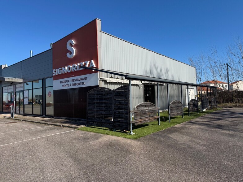 Local commercial dans Moncel Les Luneville à louer - Photo de l’immeuble – Image 1 sur 5