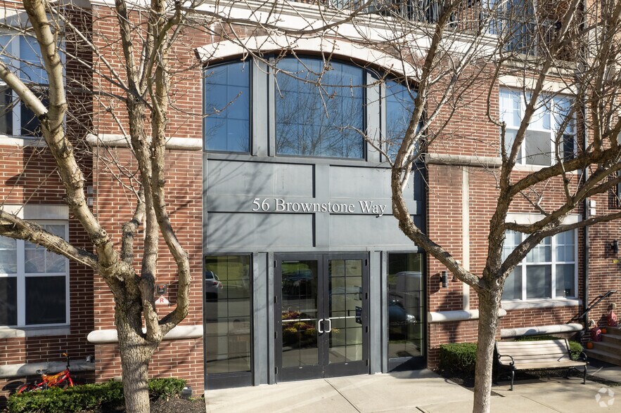 387 Nordhoff Pl, Englewood, NJ à louer - Photo de l’immeuble – Image 2 sur 3