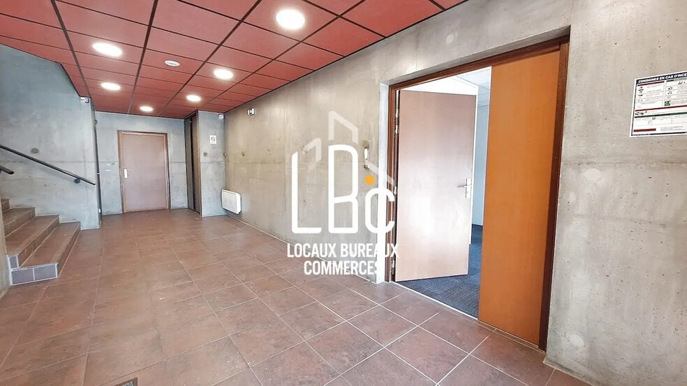 31 Rue Bobby Sands, Saint-Herblain à louer - Photo de l’immeuble – Image 2 sur 8