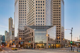 Plus de détails pour 940 N Michigan Ave, Chicago, IL - Local commercial à louer