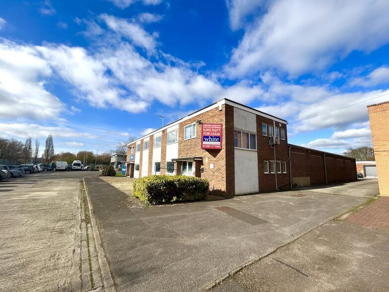 Telford Rd, Bicester à louer - Photo de l’immeuble – Image 3 sur 13