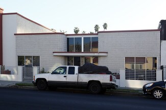 Plus de détails pour 7008 Owensmouth Ave, Canoga Park, CA - Bureau à louer