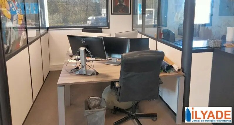 Bureau dans Châteauneuf-le-Rouge à vendre - Photo intérieure – Image 3 sur 3