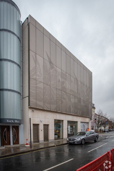 17a Lillie Rd, Londres à louer - Photo de l’immeuble – Image 3 sur 3