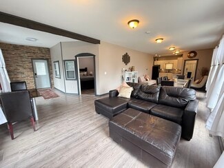 Plus de détails pour 121 Water St, Albany, WI - Local commercial à vendre