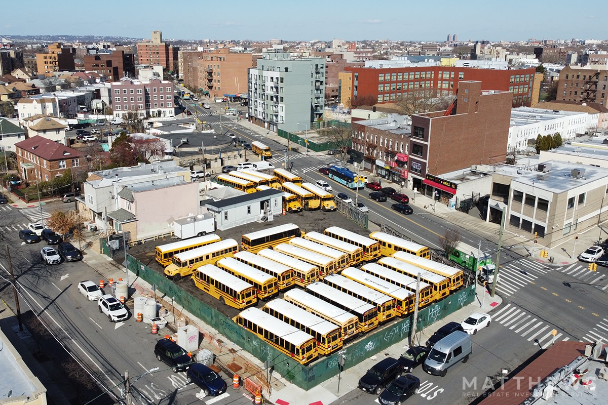 166 Kings Hwy, Brooklyn, NY à vendre Photo de l’immeuble– Image 1 sur 4