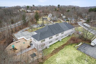 443 W Lowell Ave, Haverhill, MA - Vue aérienne  vue de carte - Image1