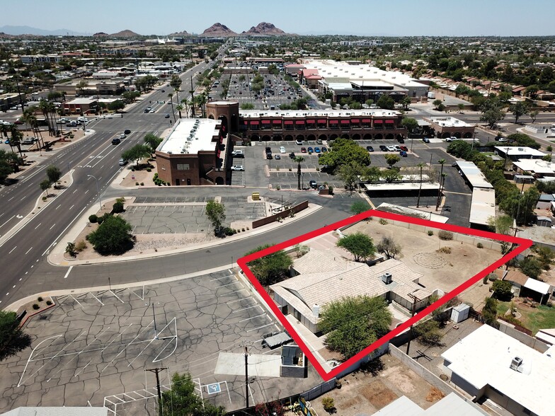 8038 E Almeria Rd, Scottsdale, AZ à vendre - Photo principale – Image 1 sur 51