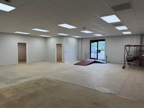 5060 Navarre Rd, Canton, OH à louer Photo intérieure– Image 1 sur 5
