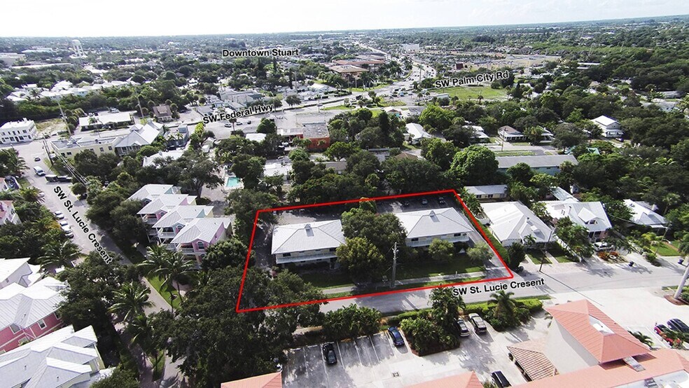 615 SW Saint Lucie Cres, Stuart, FL à louer - Photo de l’immeuble – Image 2 sur 8
