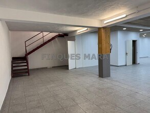 Local commercial dans Sant Boi de Llobregat, Barcelona à louer Photo intérieure– Image 2 sur 8
