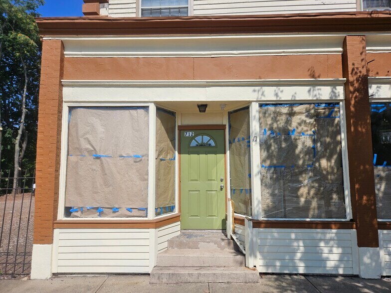 710-712 Main St, Middletown, CT à louer - Photo de l’immeuble – Image 2 sur 6