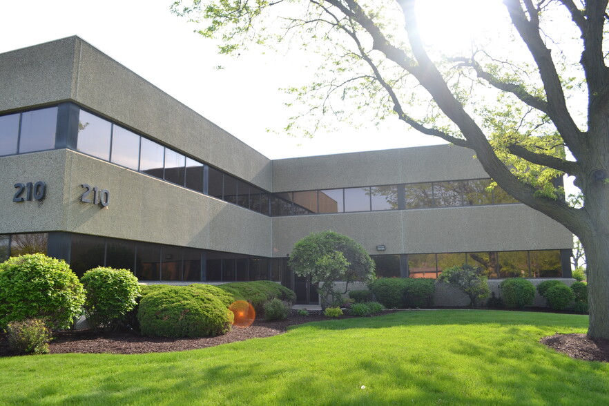 210 N Hammes Ave, Joliet, IL à louer - Photo de l’immeuble – Image 2 sur 16