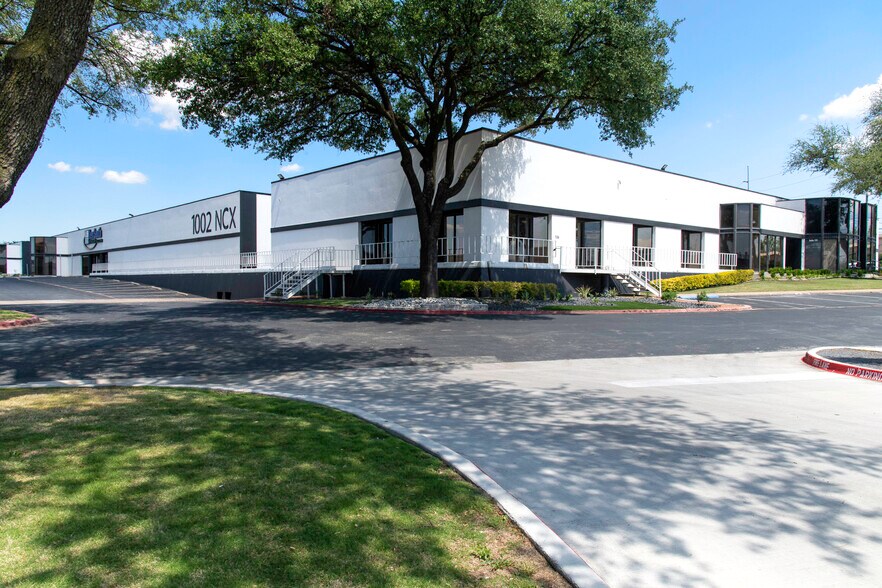 1002 N Central Expy, Richardson, TX à louer - Photo de l’immeuble – Image 2 sur 26