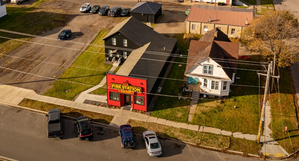 229 N 4th Ave, Iron River, MI à vendre - Photo de l’immeuble – Image 3 sur 3
