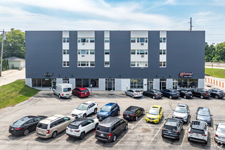 2863-2867 S Kinnickinnic Ave, Milwaukee, WI à louer - Photo de l’immeuble – Image 2 sur 14