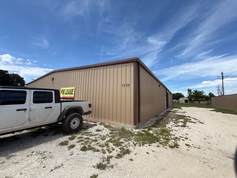 1814 N Access Rd, Clyde, TX à louer - Photo de l’immeuble – Image 2 sur 9