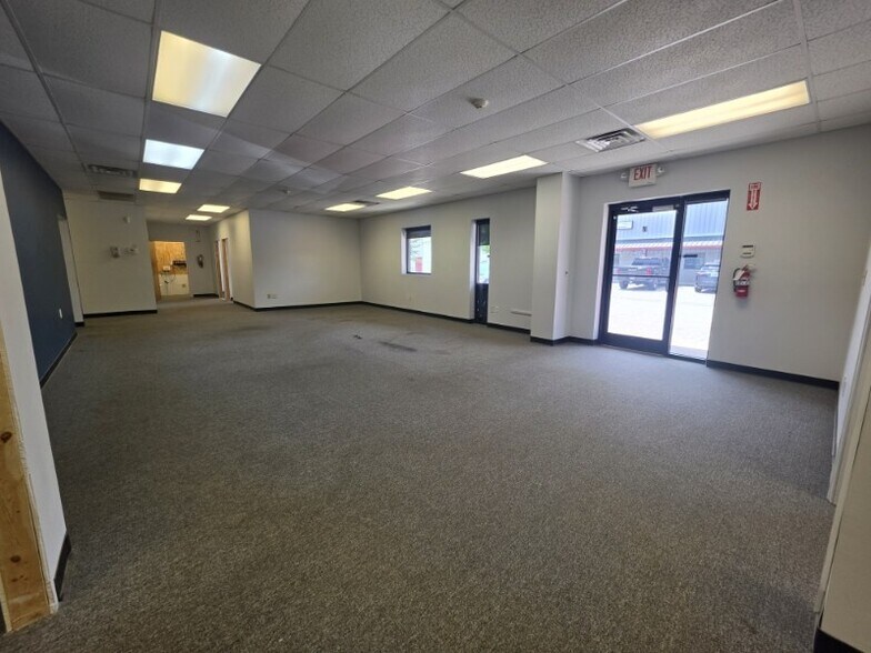 1030 Elizabeth St, Nicholasville, KY à louer - Photo de l’immeuble – Image 3 sur 11