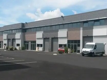 Plus de détails pour Industriel/Logistique à louer