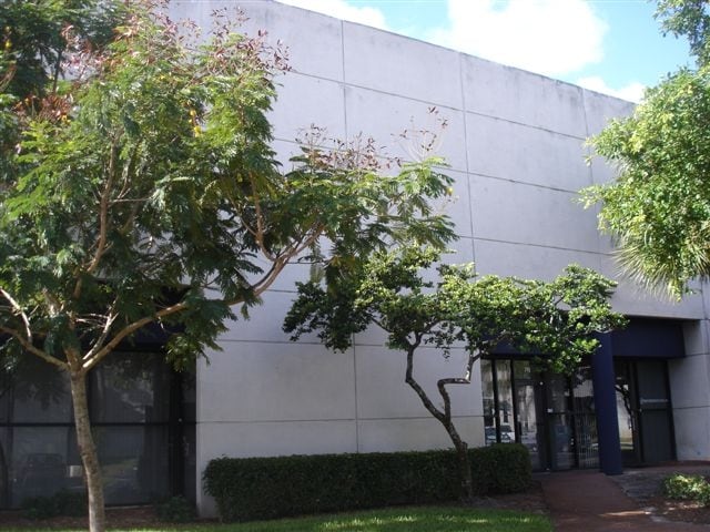 712 S Military Trl, Deerfield Beach, FL à louer - Photo principale – Image 1 sur 1