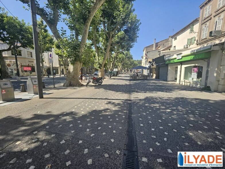 Local commercial dans Gardanne à louer - Photo de l’immeuble – Image 3 sur 5