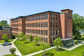 Plus de détails pour 811-827 Court St, Utica, NY - Bureau à louer