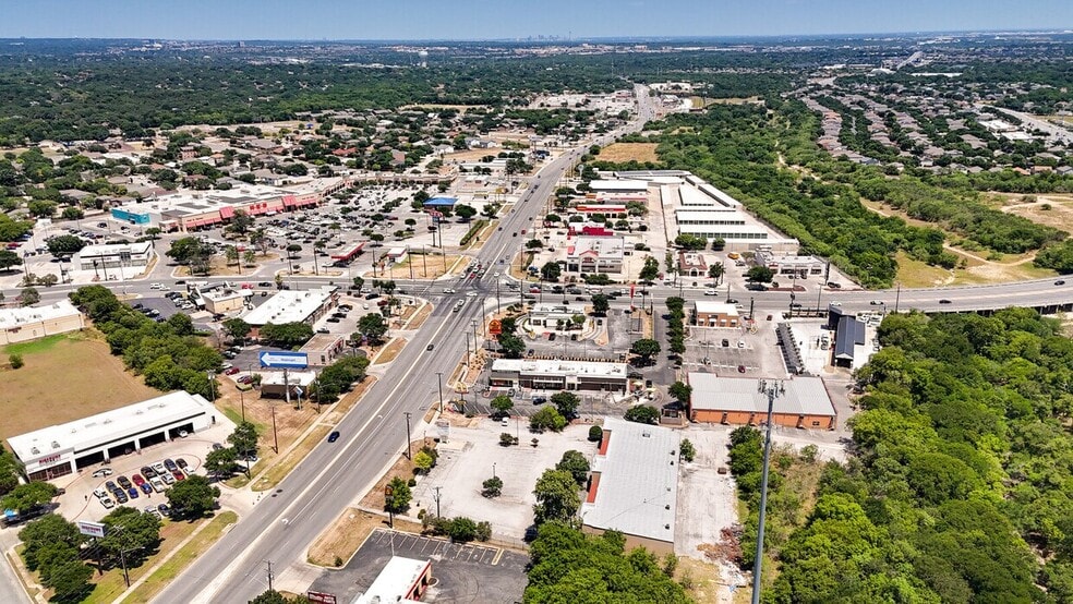 9262 Culebra Rd, San Antonio, TX à vendre - Aérien – Image 3 sur 33