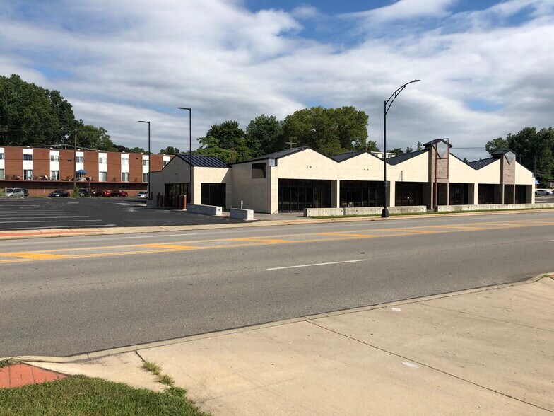 1617-1625 State Rd, Cuyahoga Falls, OH à louer - Photo de l’immeuble – Image 2 sur 7